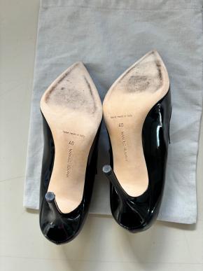 Manolo Blahnik Black Patent Campari Mary Jane Heels 5