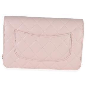 ChanelQuilted Lambskin CC Pearl Crush Wallet On Chain 2