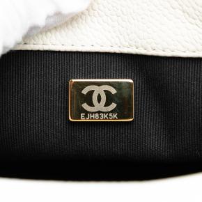 Chanel White Mini Quilted Caviar Chain Soul Flap 6