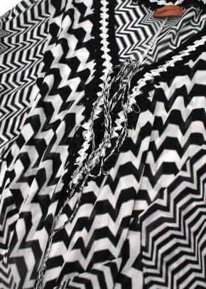 Black & White Zig-Zag Knit Poncho 10