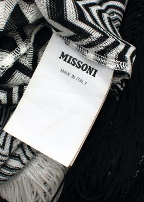 Black & White Zig-Zag Knit Poncho 8