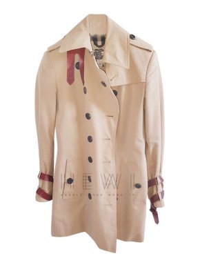 Burberry Beige Classic Short Trench