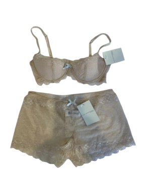 Ellen Macpherson Intimates Caramel Lace Lingerie Set