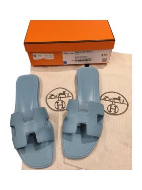 Hermes Blue Dorset Goatskin Oran Sandals