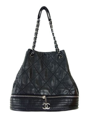 Chanel Diamond Stitch Leather Bucket Bag
