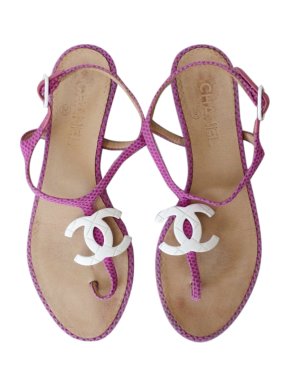 Chanel Pink Lizard Flat CC Sandals