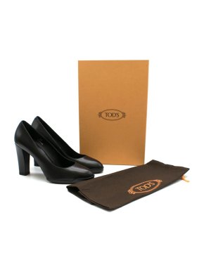 Tod's Black Leather Heeled Pumps