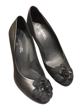 Chanel Camellia black leather pumps