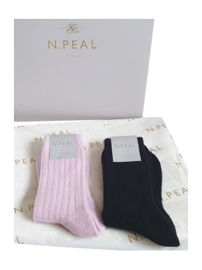 N.Peal Pink & Black Cashmere Sock Gift Set