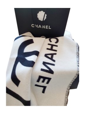 Chanel black and white cashmere large shawl 200x65 cms