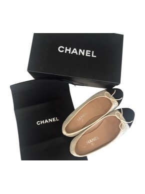 Chanel Black/Beige Lace Ballerinas