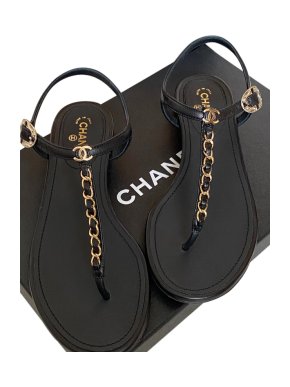 Chanel black leather chain/ thong sandals