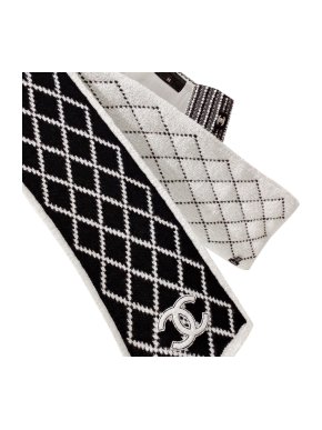 Chanel reversible cashmere & silk boucle stole