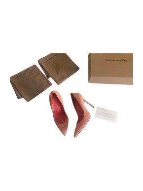 Gianvito Rossi Dusky Pink Suede Pumps