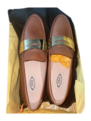 Tod's Tan Leather Moccasin Loafers