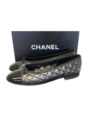 Chanel black quilted leather ballerina pumps