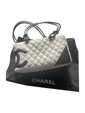Chanel Vintage White/Black Cambon Zip Around Tote