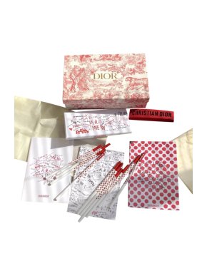 Dior VIP Gift Set of A5 Notebooks & Pencils