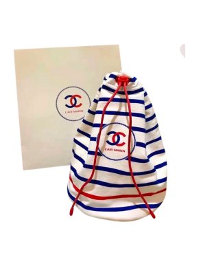 CHANEL L'air Marin Make-Up VIP Gift Pouch