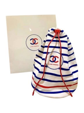 CHANEL L'air Marin Make-Up VIP Gift Pouch