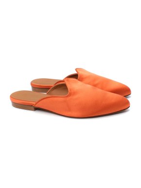 Le Monde Beryl Coral Venetian Satin Mules