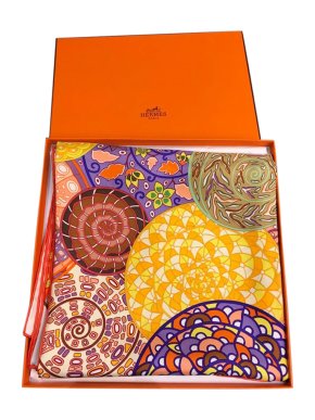 Hermes Reves D'escargots Silk Scarf 90