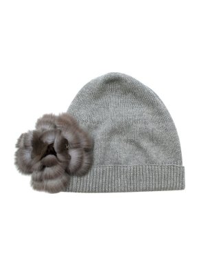 Fendi Fur Flower Embellished Grey Cashmere Beanie