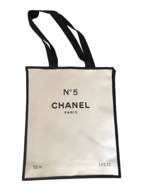 Chanel VIP gift No5 Tote & Badge