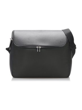Louis Vuitton Taiga Taimyr Messenger Bag