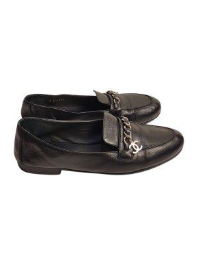 Chanel Chain CC Detail Black Leather Loafers