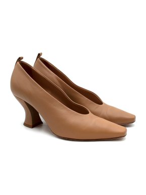 Bottega Veneta Beige Almond Leather Pumps