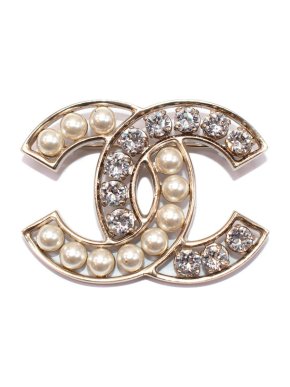 Chanel CC Pearl Diamante Brooch