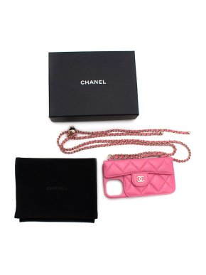 Chanel iPhone 12 Classic Case With Chain