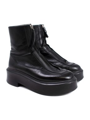 The Row Zipped 1 leather ankle boots