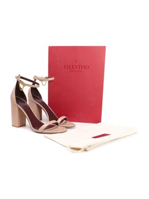 Valentino Garavani Poudre Leather Tiny Chain Leather Sandals