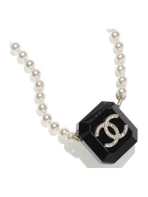 Chanel CC Rhinestone and Faux Pearl Airpods Pro Case Necklace