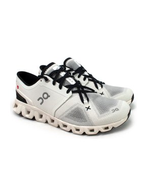 On Running Ivory Cloud X3 Trainers