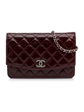 Chanel CC Patent Wallet on Chain