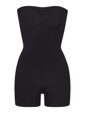 SKIMS Seamless Sculpt Shortie Strapless Bodysuit in Onyx