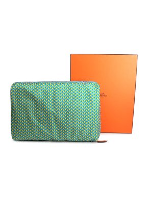 Hermes Printed Travelsilk MM Travel Cube