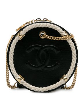 Chanel En Vogue Round Crossbody Bag