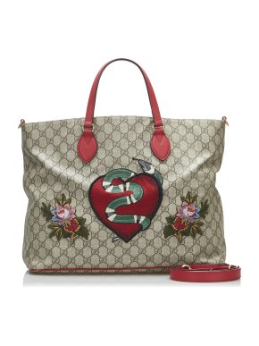 Gucci GG Supreme Courrier Shoulder Bag
