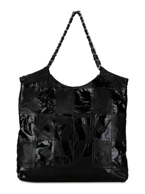 Chanel Black Medium CC Lambskin and Patent Leather Patchwork Brooklyn Tote Bag