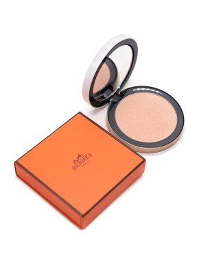 Hermes Plein Air Radiant Glow Powder in Mirage