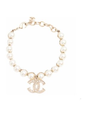Chanel CC Logo Faux Pearl Bracelet 1