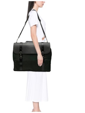 Louis Vuitton Black Taiga Sac Gibeciere