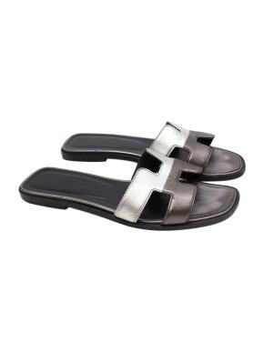 Hermes Metallic Grey Leather Oran Flat Sandals