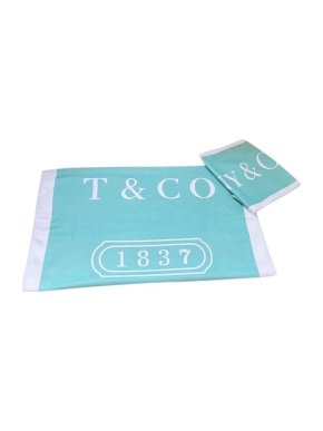 Tiffany & Co. Set 2 Towels VIP Gift Set