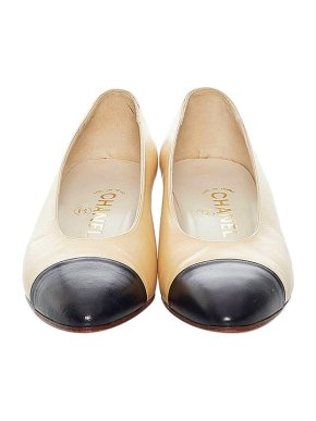 Chanel Beige & black leather block heeled pumps