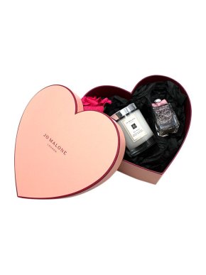 Jo Malone Rose Blush cologne & Red Roses scented candle gift set
